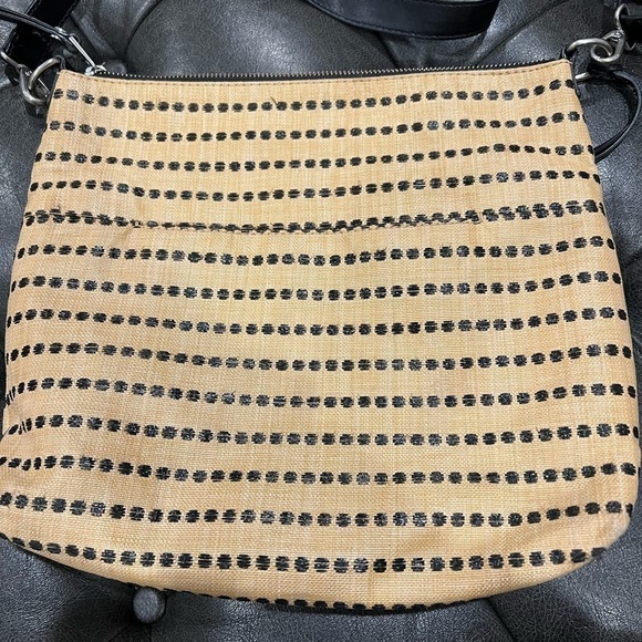 Fossil Purse Tan With Black Accent Crossbody Adjustable Strap - Picture 5 of 12